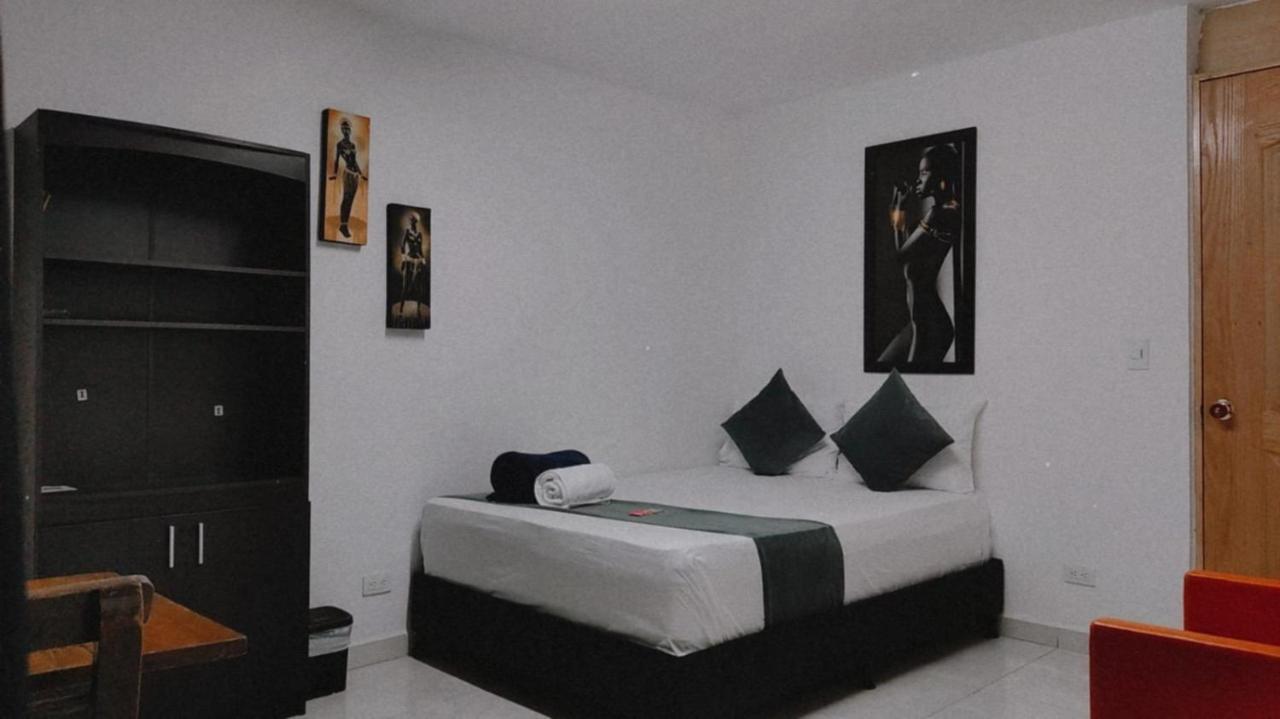 Lleras Place Hotel เมเดยิน ภายนอก รูปภาพ